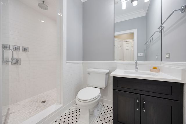 38 Bluestone Drive, St. Charles, IL 60174