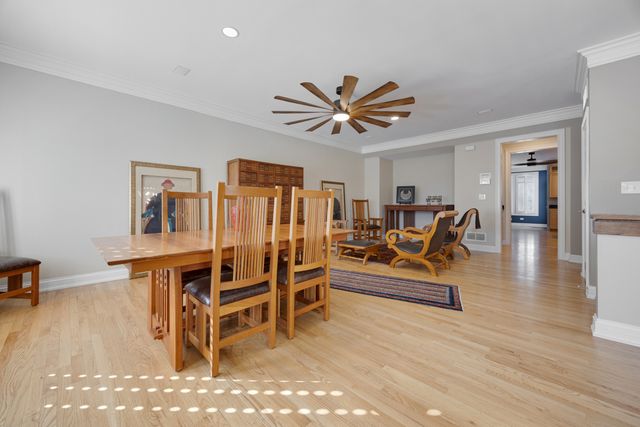 38 Bluestone Drive, St. Charles, IL 60174