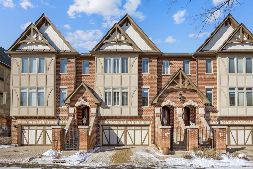 38 Bluestone Drive, St. Charles, IL 60174