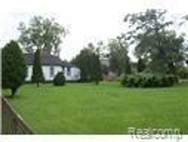 2777 Vermont, Detroit, MI 48216