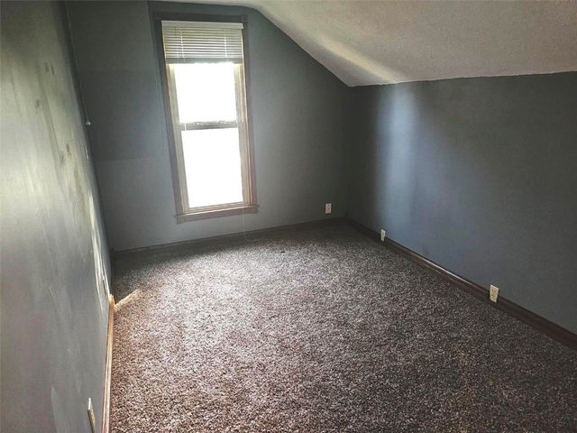 1112 A Avenue, Vinton, IA 52349