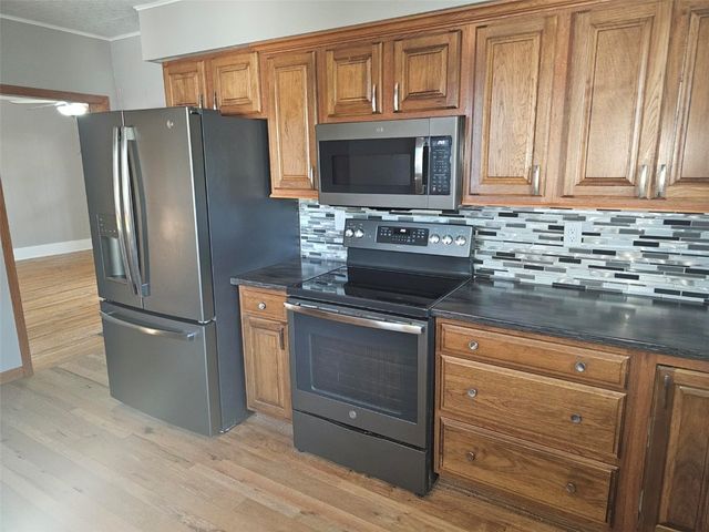 1112 A Avenue, Vinton, IA 52349