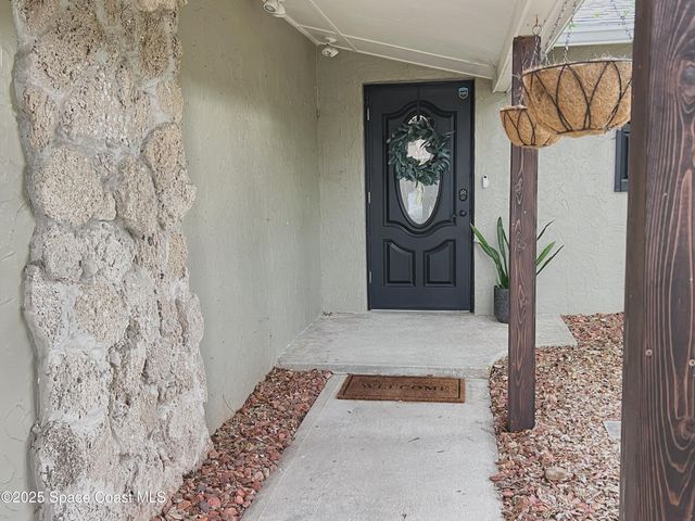 2439 King Richard Road, Melbourne, FL 32935