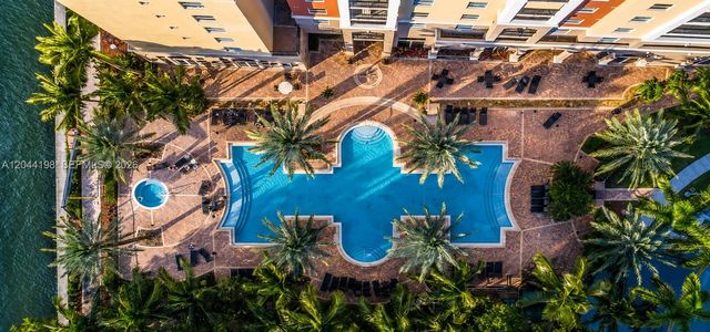 17145 N Bay Road 4307, Sunny Isles Beach, FL 33160