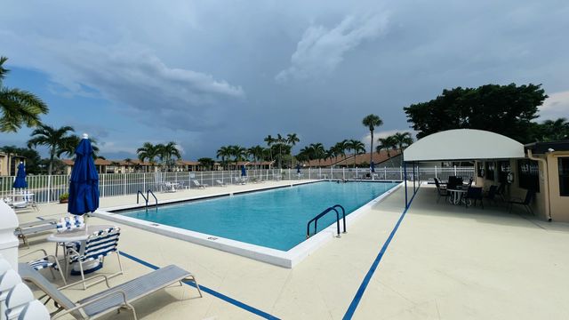 827 SKY PINE Way A2, Greenacres, FL 33415