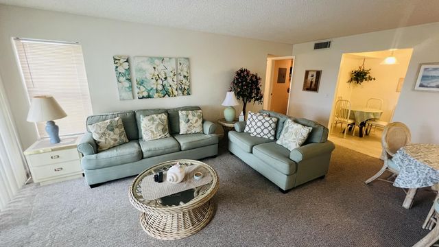 827 SKY PINE Way A2, Greenacres, FL 33415