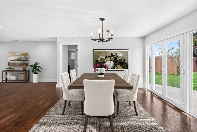19352 Brookhurst, Huntington Beach, CA 92646