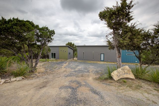 569 Ledgeview, Canyon Lake, TX 78133