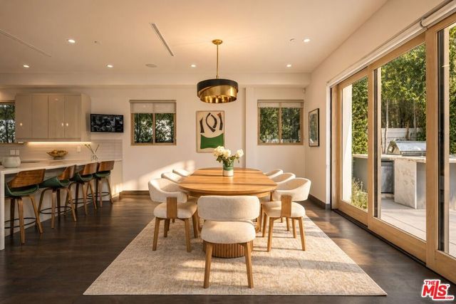 2408 Castle Heights Avenue, Los Angeles, CA 90034