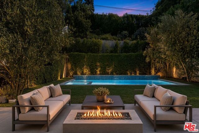 2408 Castle Heights Avenue, Los Angeles, CA 90034