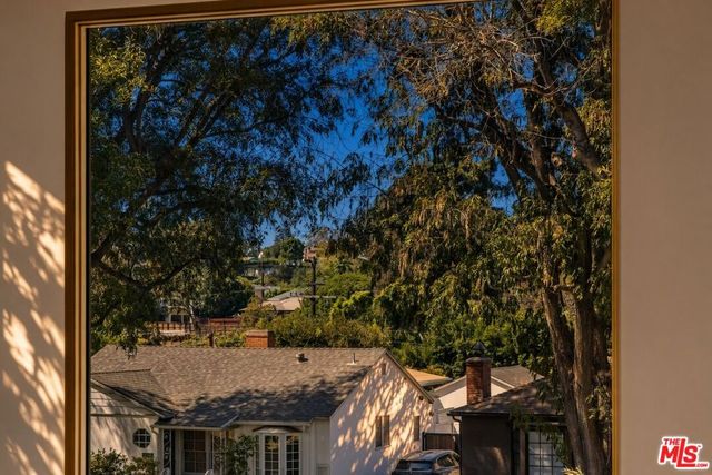 2408 Castle Heights Avenue, Los Angeles, CA 90034