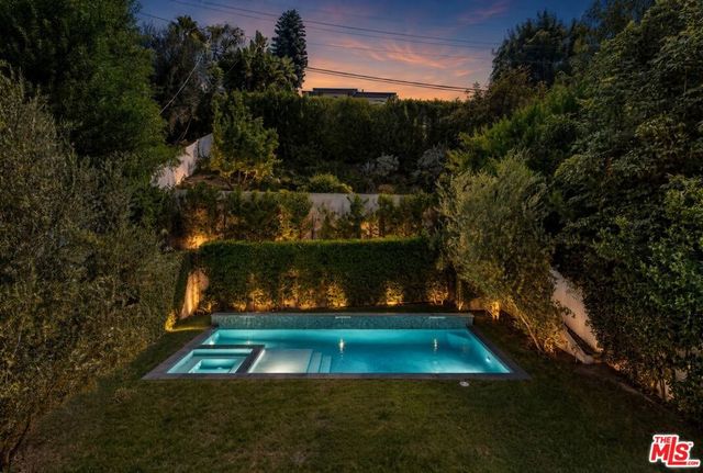 2408 Castle Heights Avenue, Los Angeles, CA 90034