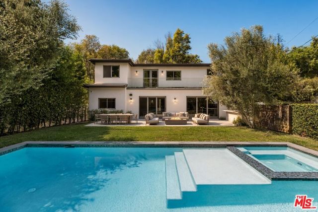 2408 Castle Heights Avenue, Los Angeles, CA 90034