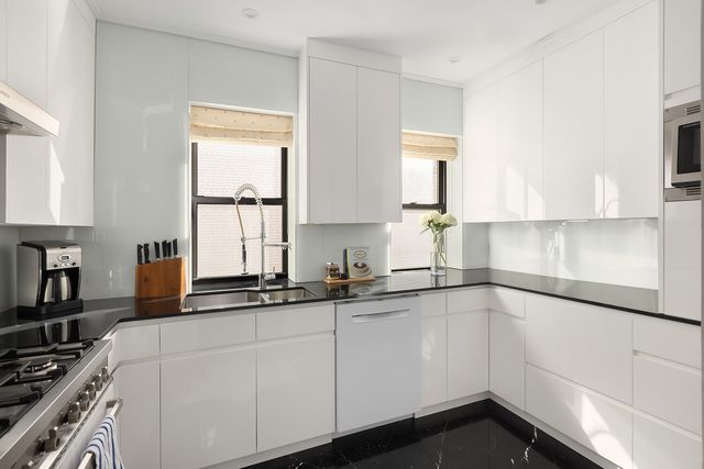 18 E 77TH Street 5AB, New York City, NY 10021