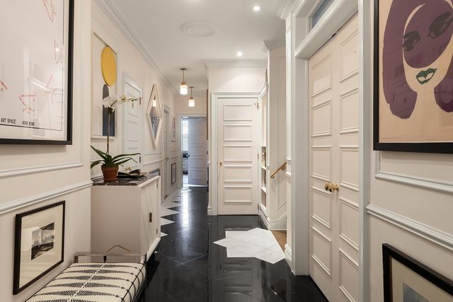 18 E 77TH Street 5AB, New York City, NY 10021