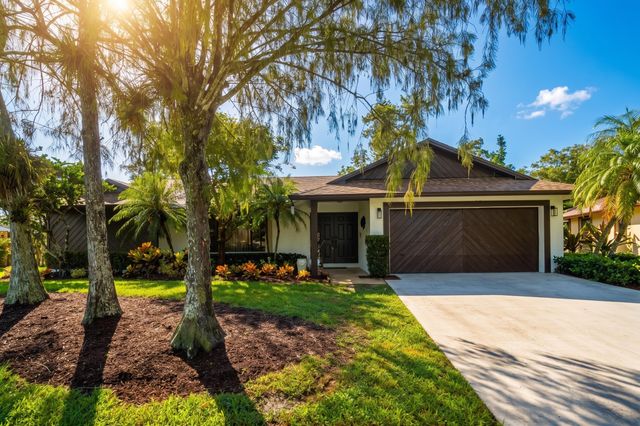 606 JUNIPER Place, Wellington, FL 33414