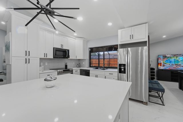 606 JUNIPER Place, Wellington, FL 33414