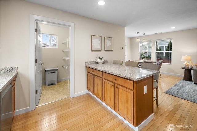 22669 Fern Reach Circle NE, Redmond, WA 98053