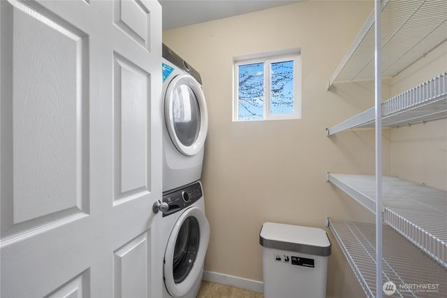 22669 Fern Reach Circle NE, Redmond, WA 98053