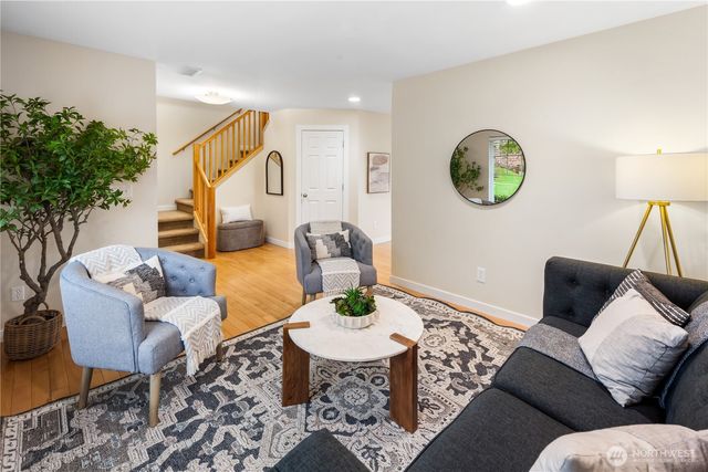 22669 Fern Reach Circle NE, Redmond, WA 98053