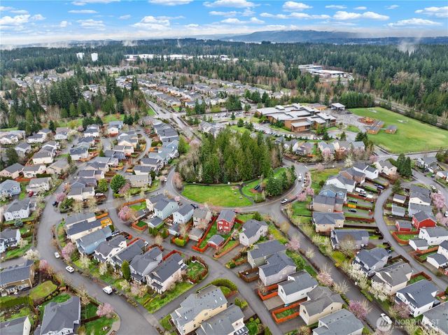 22669 Fern Reach Circle NE, Redmond, WA 98053