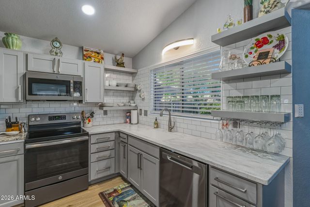 20310 N 106TH Avenue, Peoria, AZ 85382