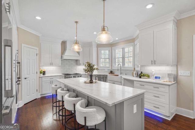 715 Fawn Ridge Court, Roswell, GA 30075