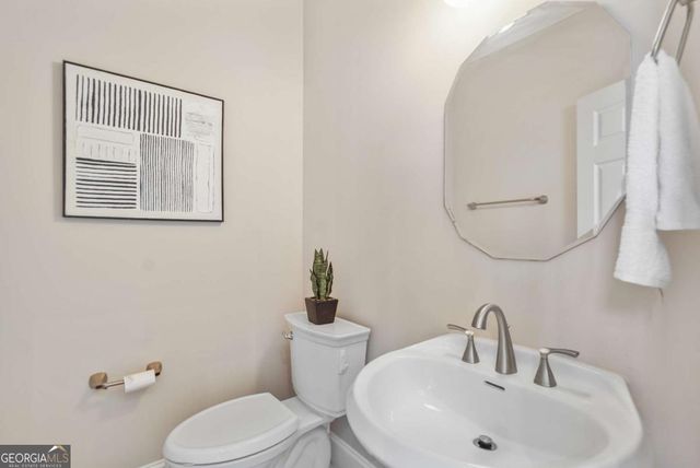 715 Fawn Ridge Court, Roswell, GA 30075