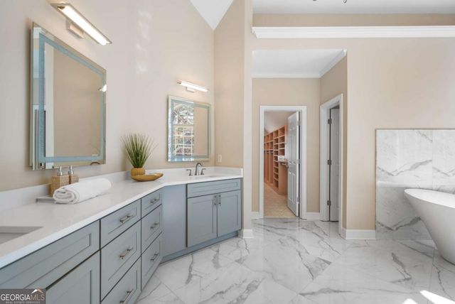 715 Fawn Ridge Court, Roswell, GA 30075