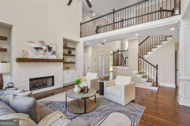 715 Fawn Ridge Court, Roswell, GA 30075