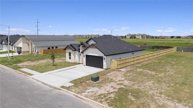 3404 Monte Cielo Drive, Weslaco, TX 78596