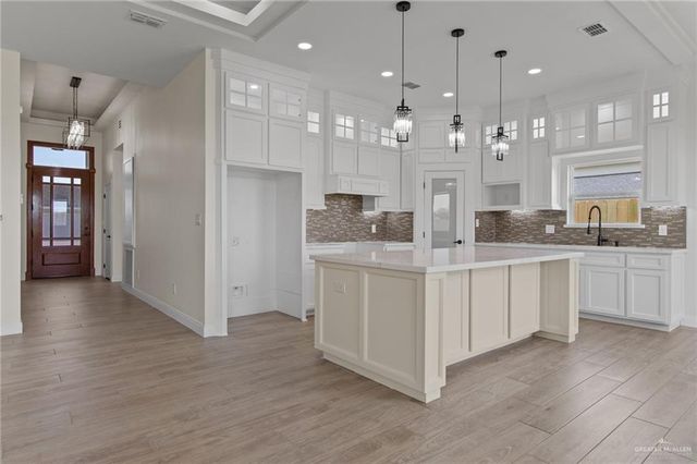 3404 Monte Cielo Drive, Weslaco, TX 78596