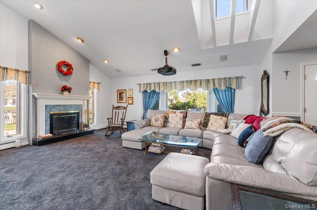 2 Fairfax Road, Massapequa, NY 11758 — photo 4