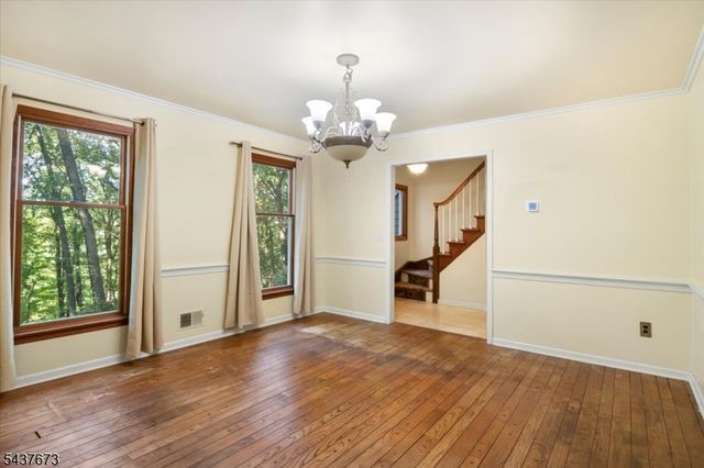 15 Burrell Rd, Tewksbury Twp., NJ 08833