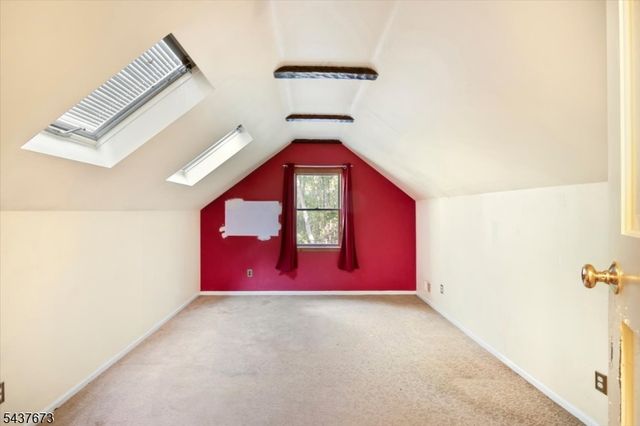 15 Burrell Rd, Tewksbury Twp., NJ 08833