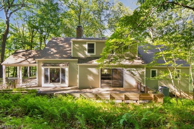 15 Burrell Rd, Tewksbury Twp., NJ 08833