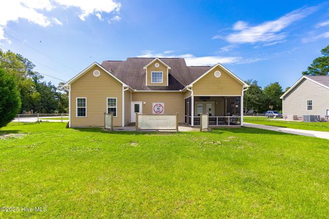 106 Barbour Drive, Newport, NC 28570