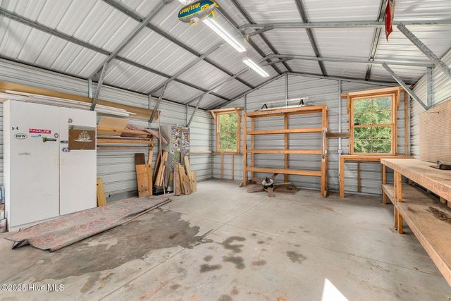 106 Barbour Drive, Newport, NC 28570