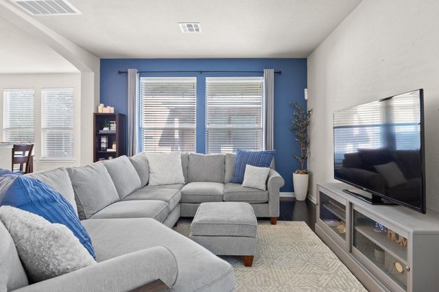 12501 Piper CT 444, Austin, TX 78750