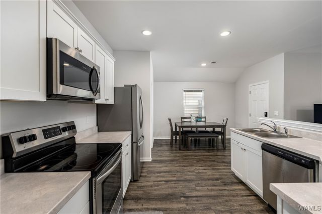 12364 Choctaw, Moundville, AL 35474