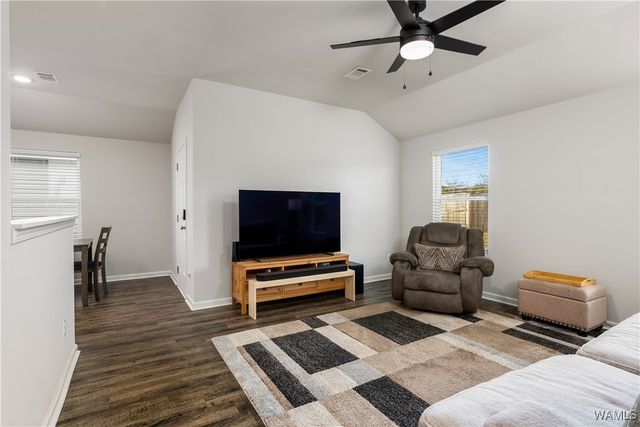 12364 Choctaw, Moundville, AL 35474