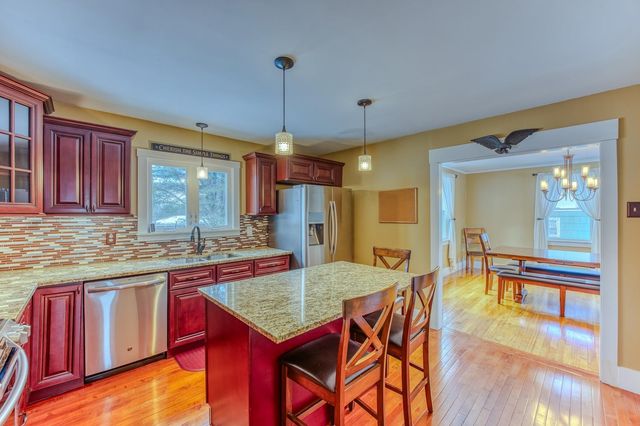 166 Bethlehem Road, Littleton, NH 03561