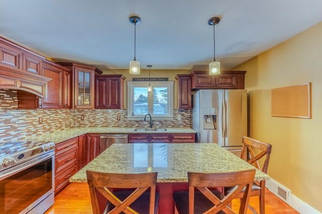 166 Bethlehem Road, Littleton, NH 03561