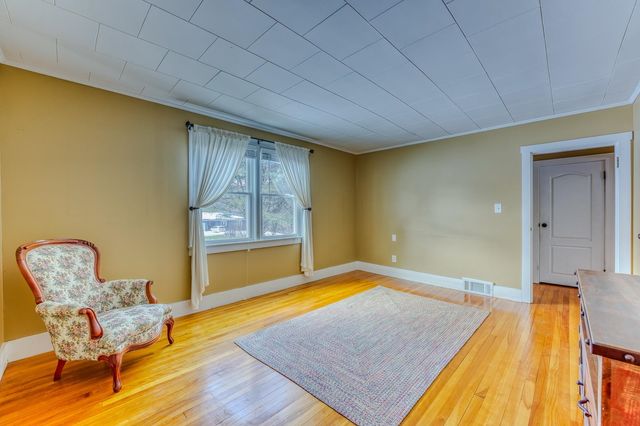 166 Bethlehem Road, Littleton, NH 03561