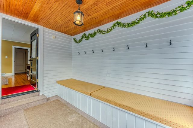 166 Bethlehem Road, Littleton, NH 03561