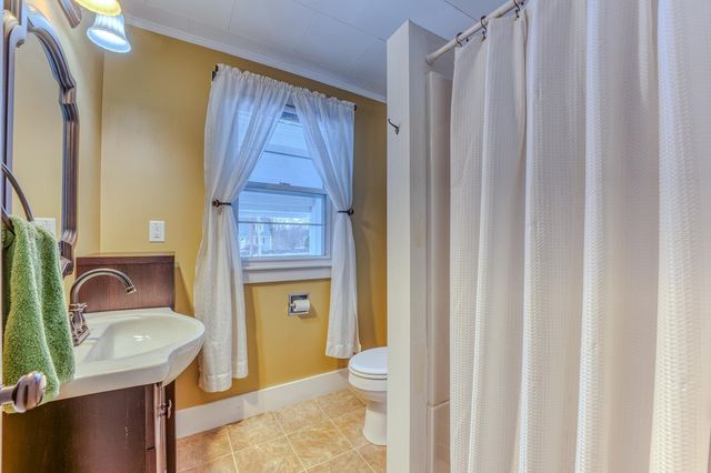 166 Bethlehem Road, Littleton, NH 03561