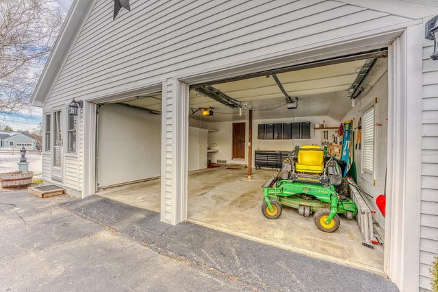 166 Bethlehem Road, Littleton, NH 03561