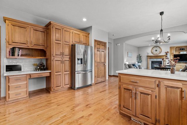 4144 N FOXGLOVE LANE, Appleton, WI 54913