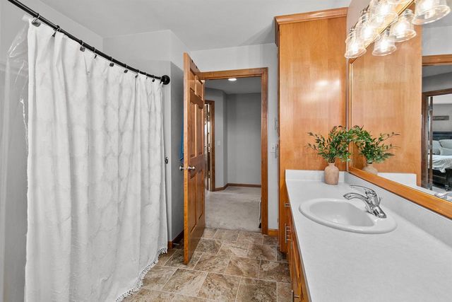 4144 N FOXGLOVE LANE, Appleton, WI 54913