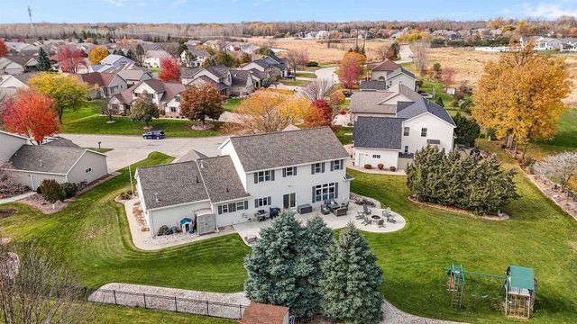 4144 N FOXGLOVE LANE, Appleton, WI 54913